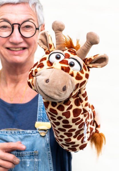 Living Puppets: Quasselwurm Giraffe